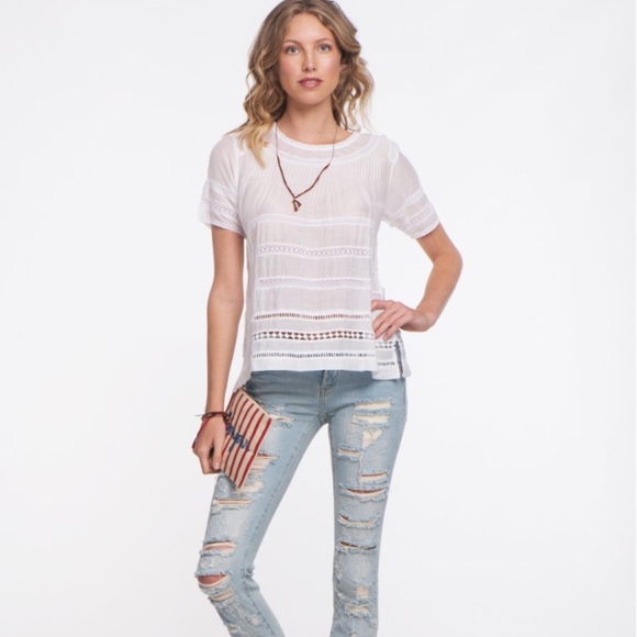 FALCON AND BLOOM + Summer Breeze Top - White NWT - Picture 3 of 4